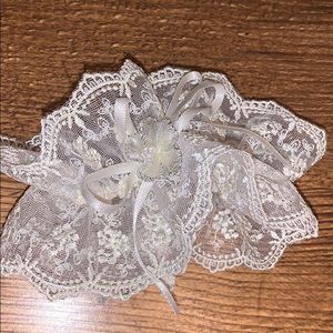 NWOT hand sewn bridal garter